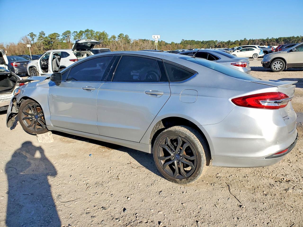 2018 Ford Fusion Se - Фото 2