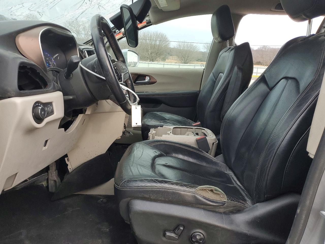 2018 Chrysler Pacifica Touring L - Фото 7