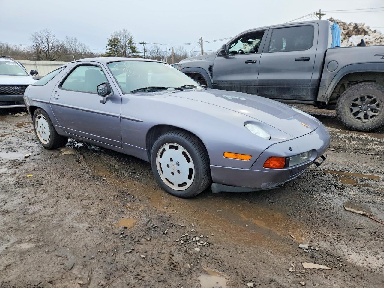 1988 Porsche 928 S-4 - Фото 4