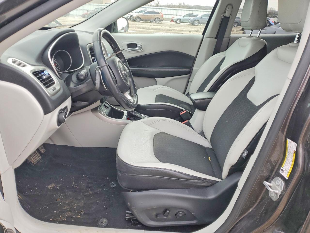 2018 Jeep Compass Latitude - Фото 7