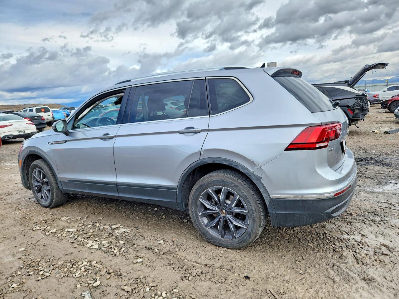 2024 Volkswagen Tiguan Se - Фото 2