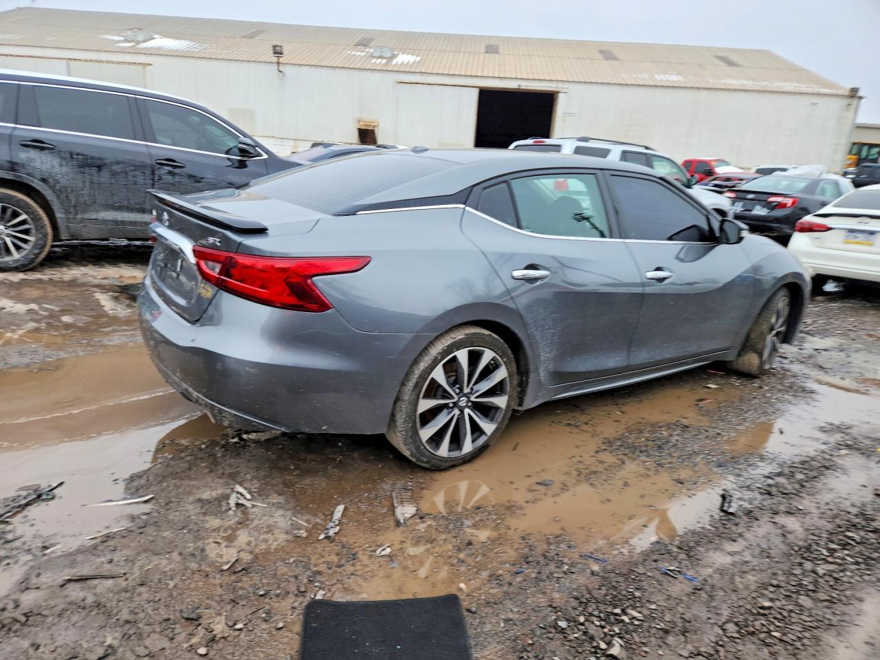 2017 Nissan Maxima 3.5S - Фото 3