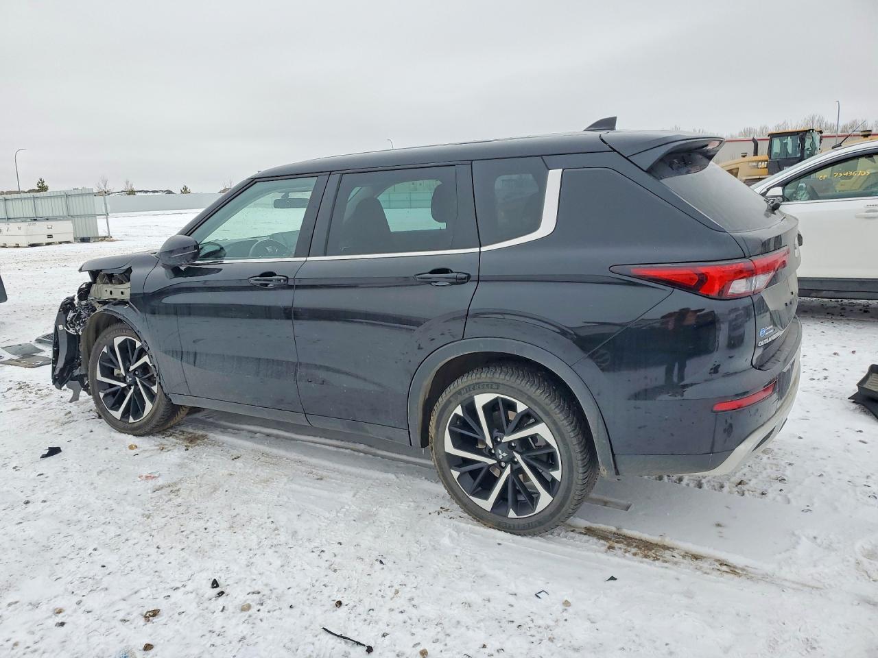 2022 Mitsubishi Outlander Se - Фото 2