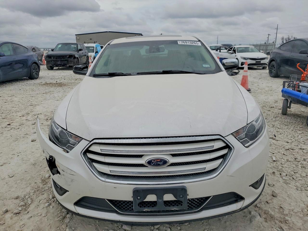 2018 Ford Taurus Limited - Фото 5