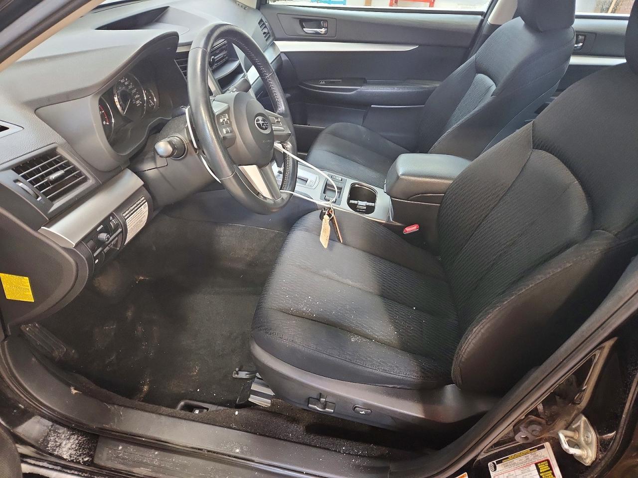 2010 Subaru Legacy 3.6R Premium - Фото 7