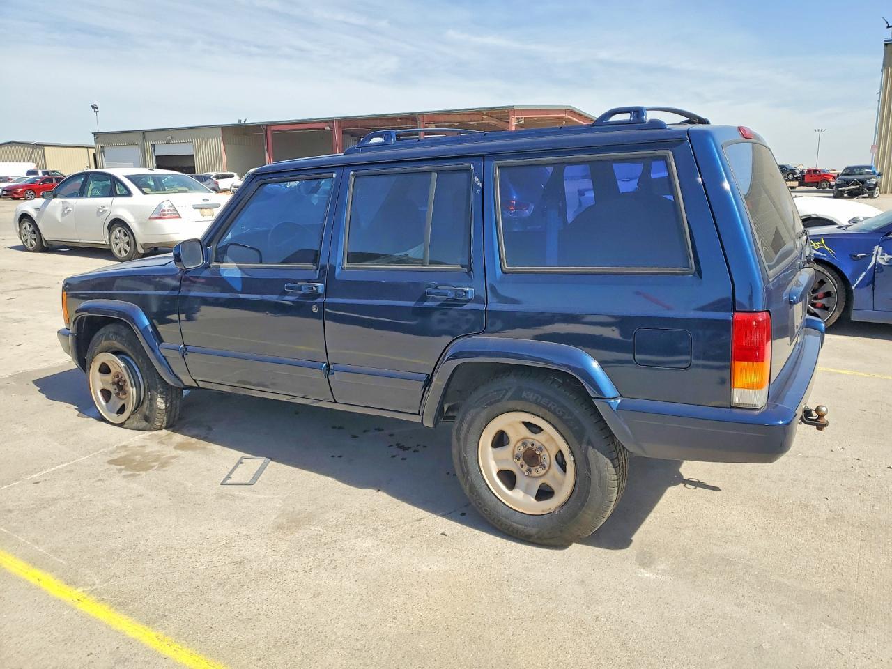 2001 Jeep Cherokee Sport - Фото 2