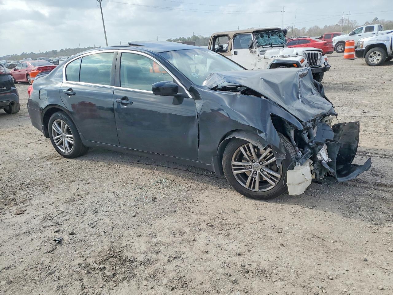 2013 Infiniti G37 Sedan - Фото 4