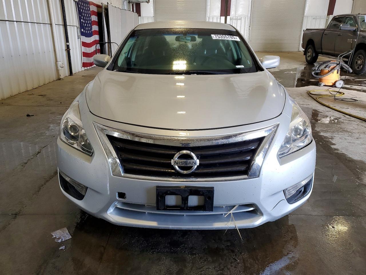 2014 Nissan Altima 2.5 - Image 5