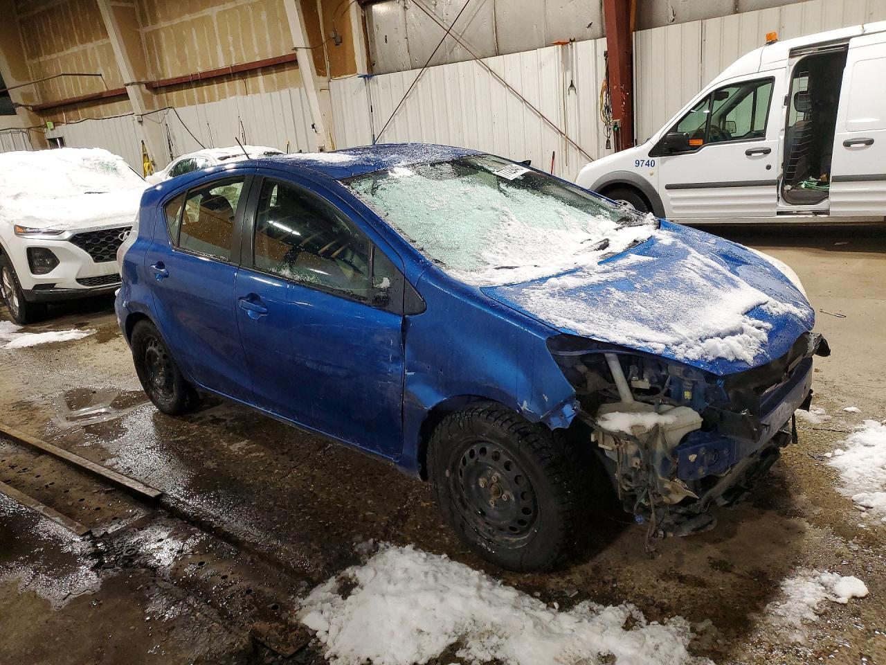2014 Toyota Prius C - Image 4