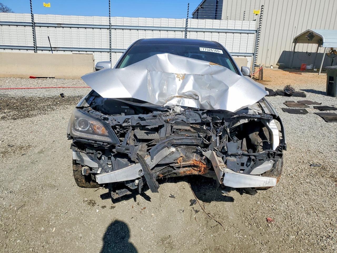 2016 Hyundai Genesis 3.8L - Фото 5