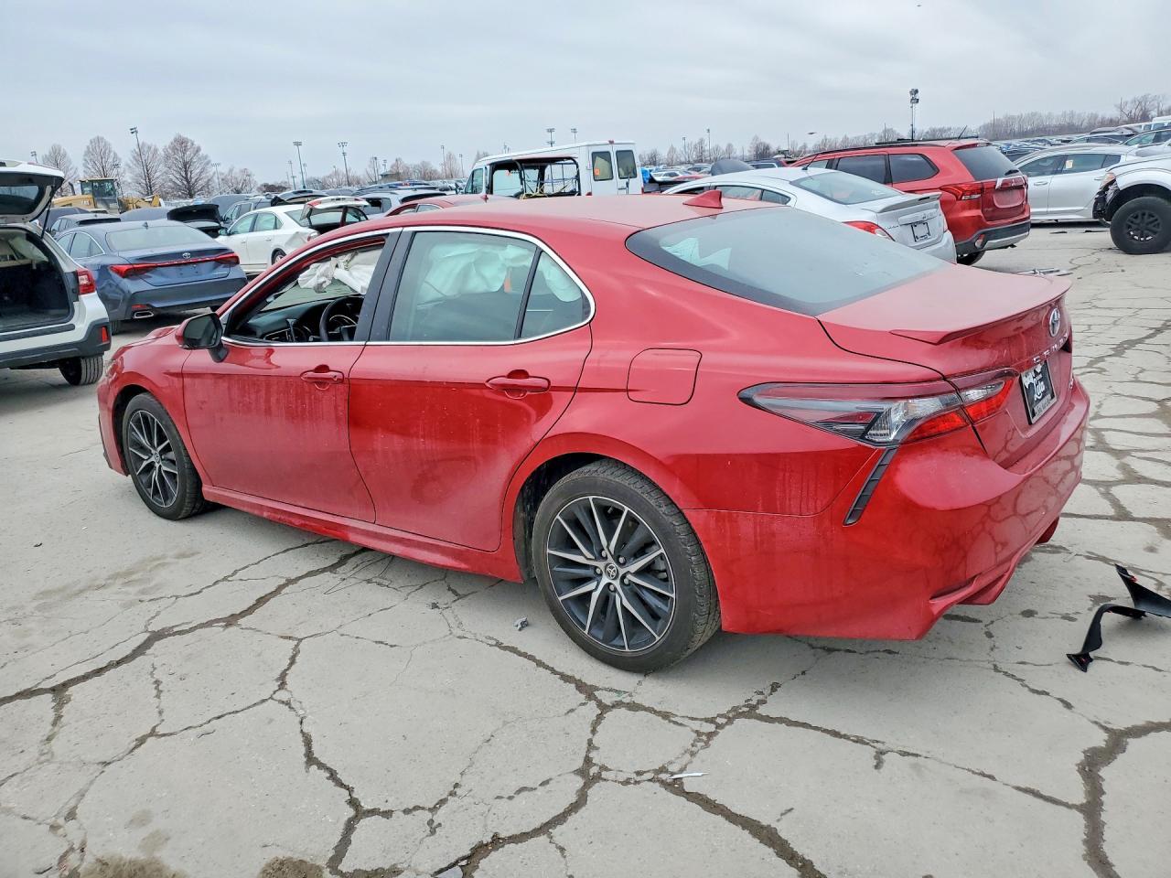 2023 Toyota Camry Se - Image 2