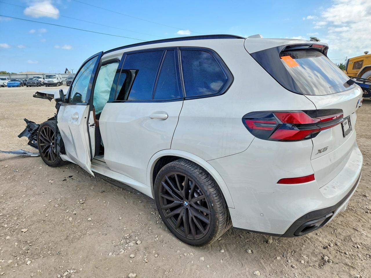 2025 BMW X5 xDrive40I - Image 2