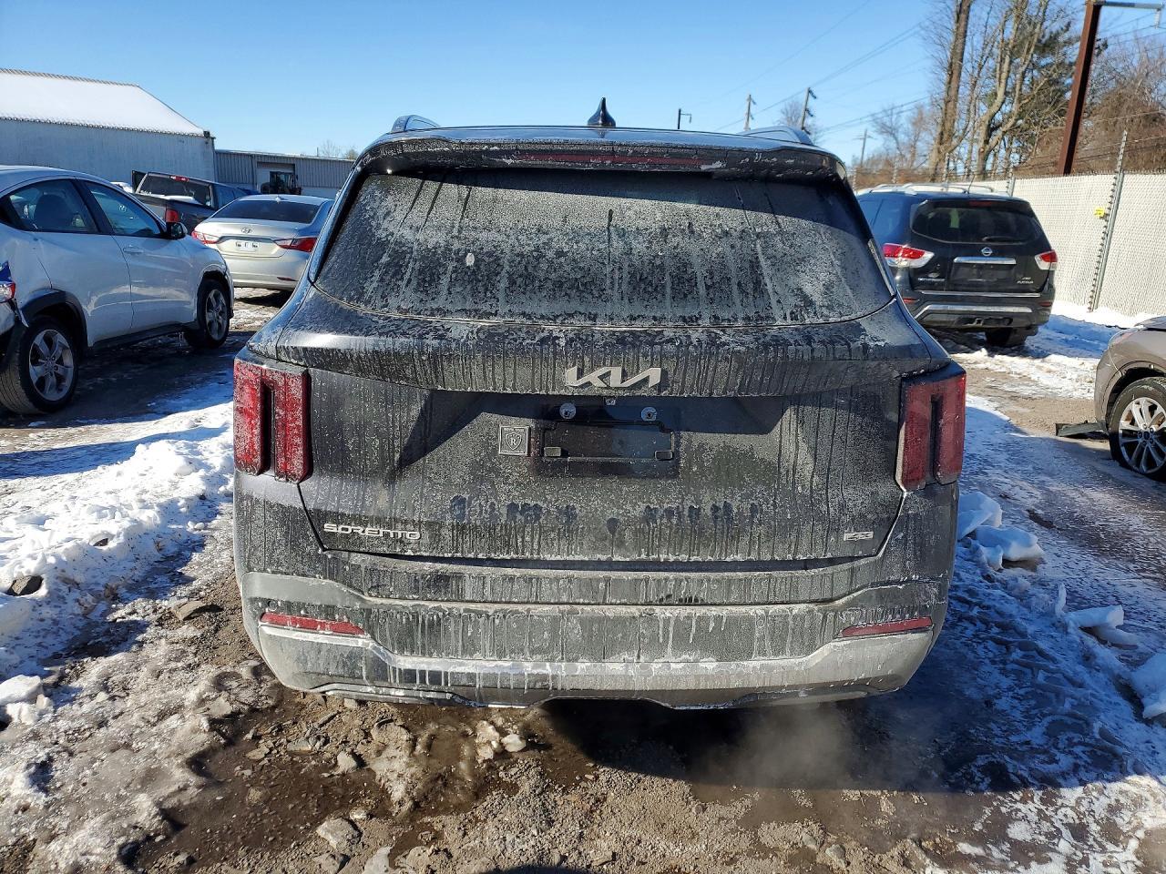 2025 Kia Sorento Ex - Image 6