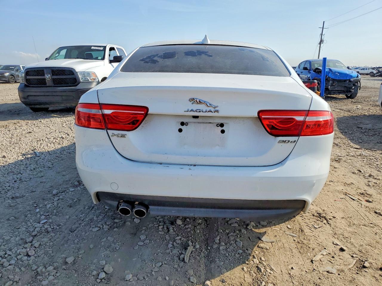2018 Jaguar Xe Premium 20D Tdsl - Фото 6