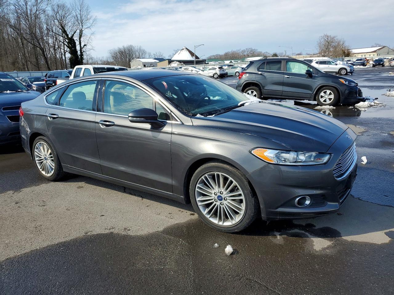 2016 Ford Fusion Se - Фото 4