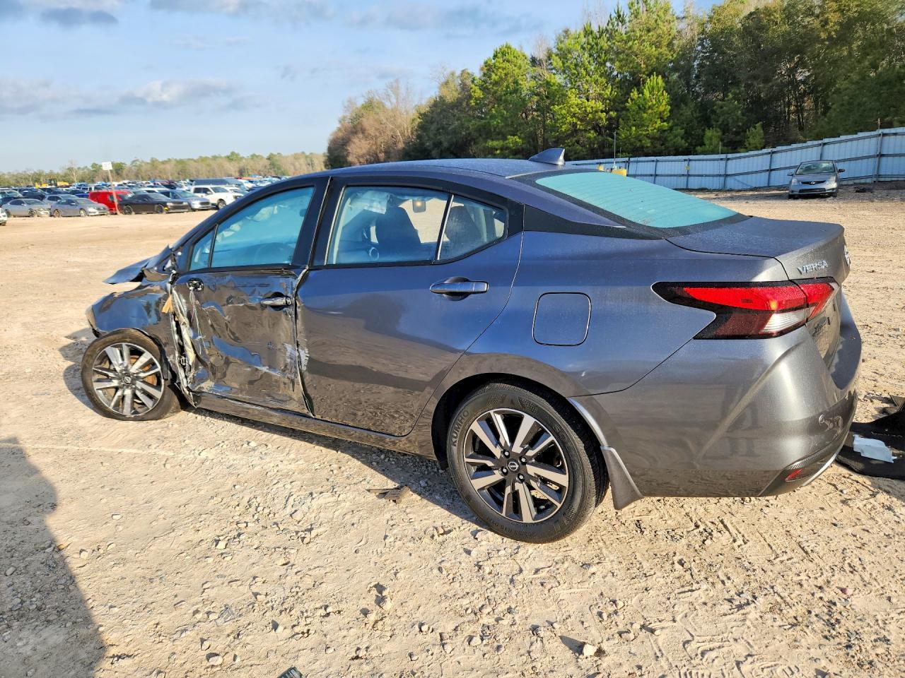 2025 Nissan Versa Sv - Фото 2