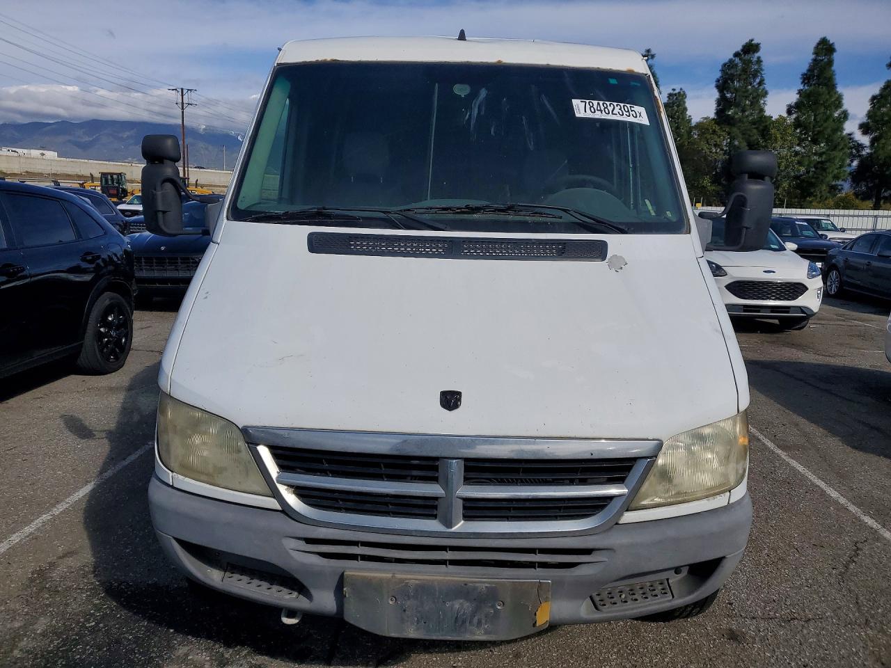 2006 Dodge Sprinter 2500 Delivery Van - Image 5