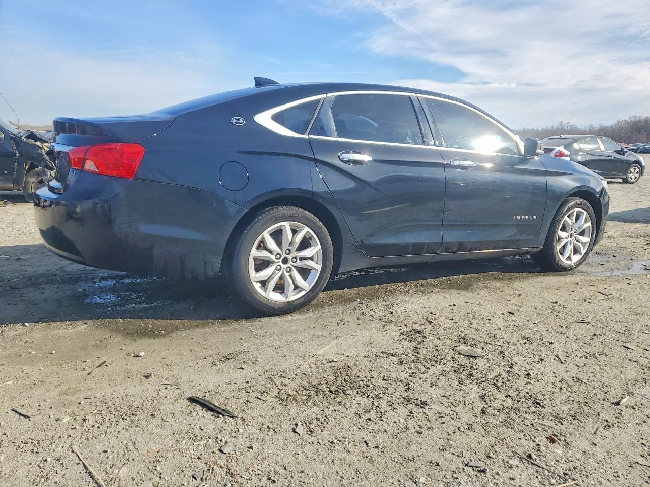 2017 Chevrolet Impala Lt - Фото 3