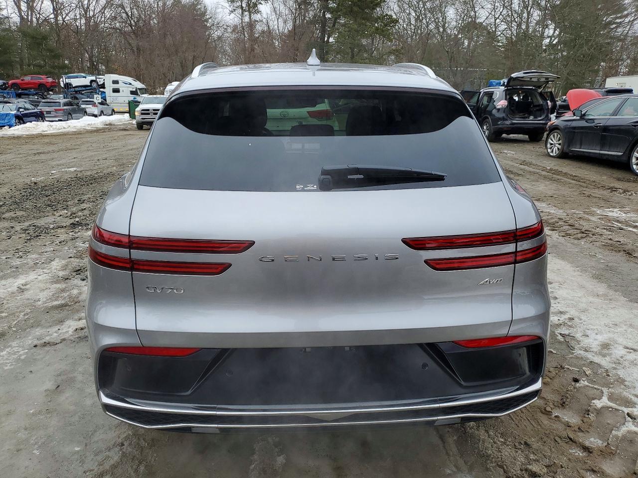 2026 Genesis Gv70 - Image 6
