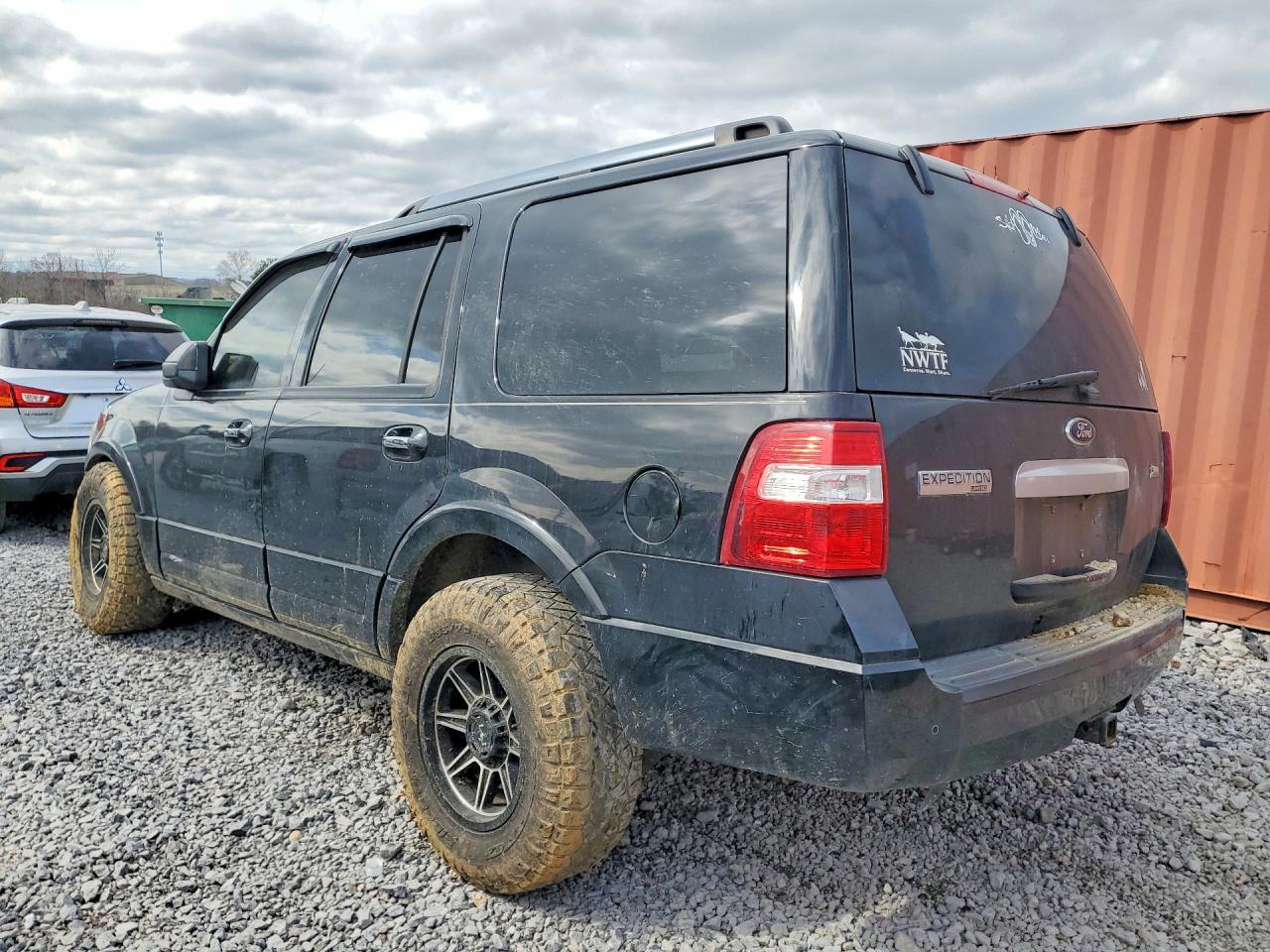 2013 Ford Expedition Limited - Image 2