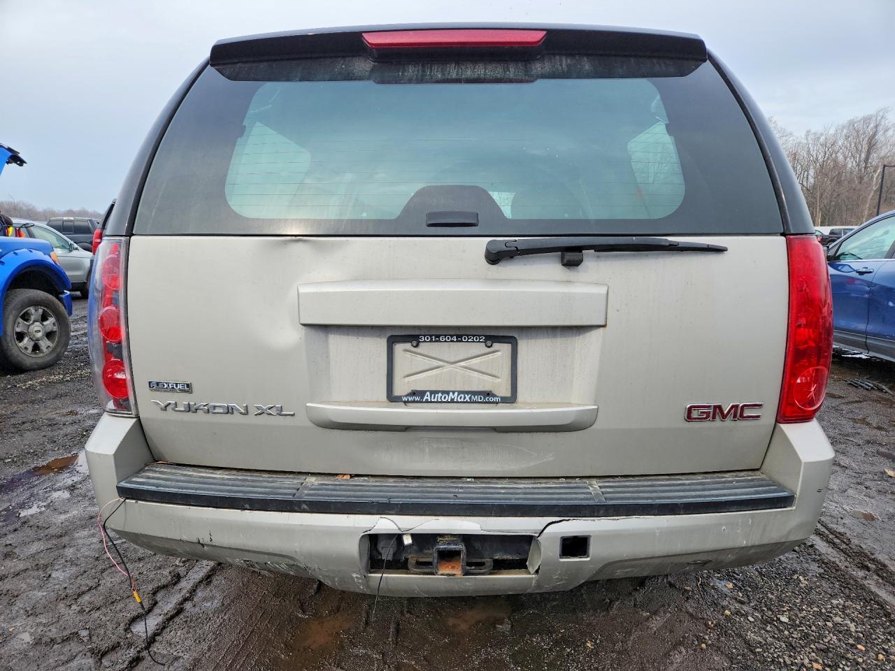 2007 GMC Yukon - Image 6