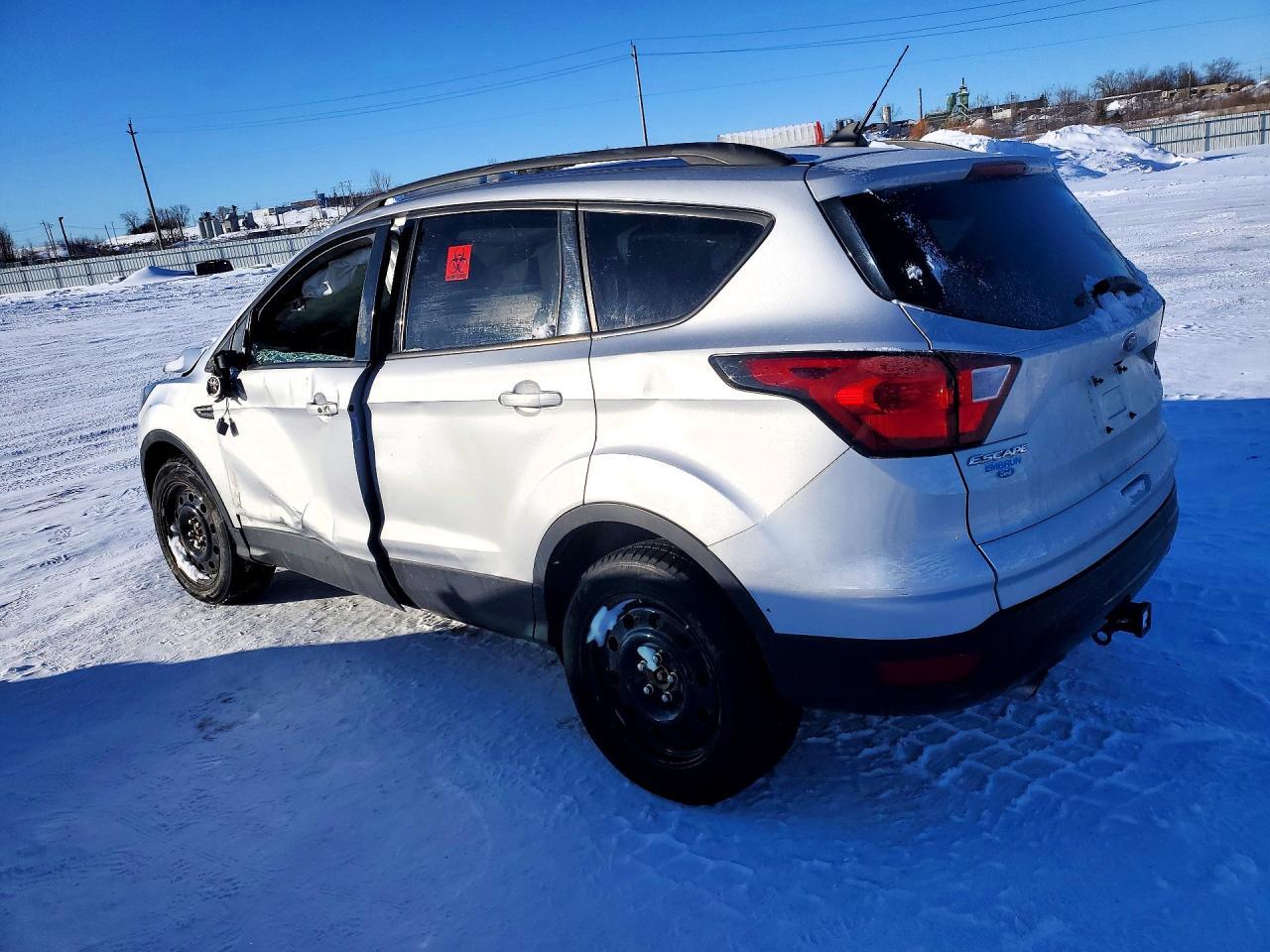 2019 Ford Escape Titanium - Image 2