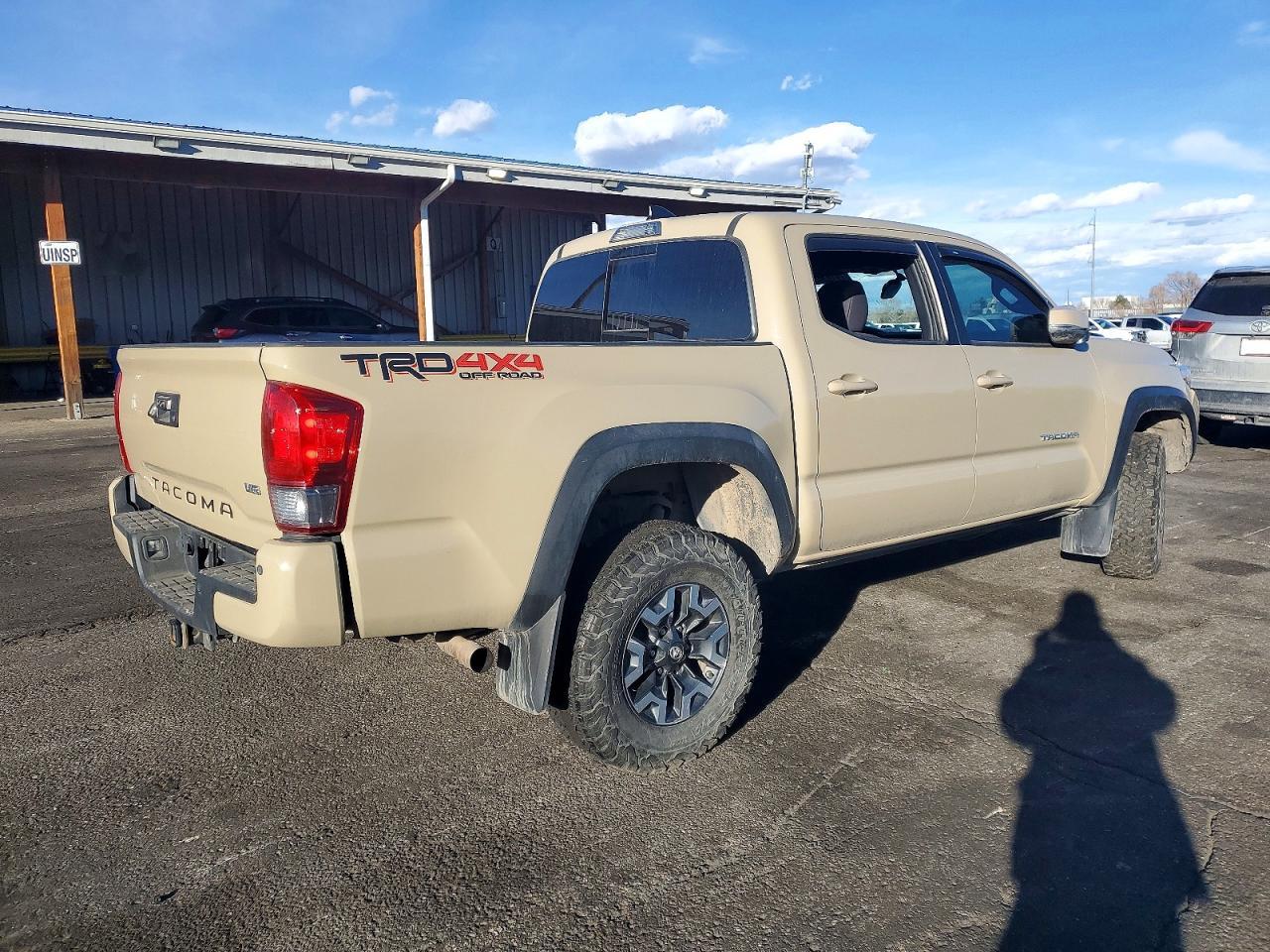 2017 Toyota Tacoma - Image 3