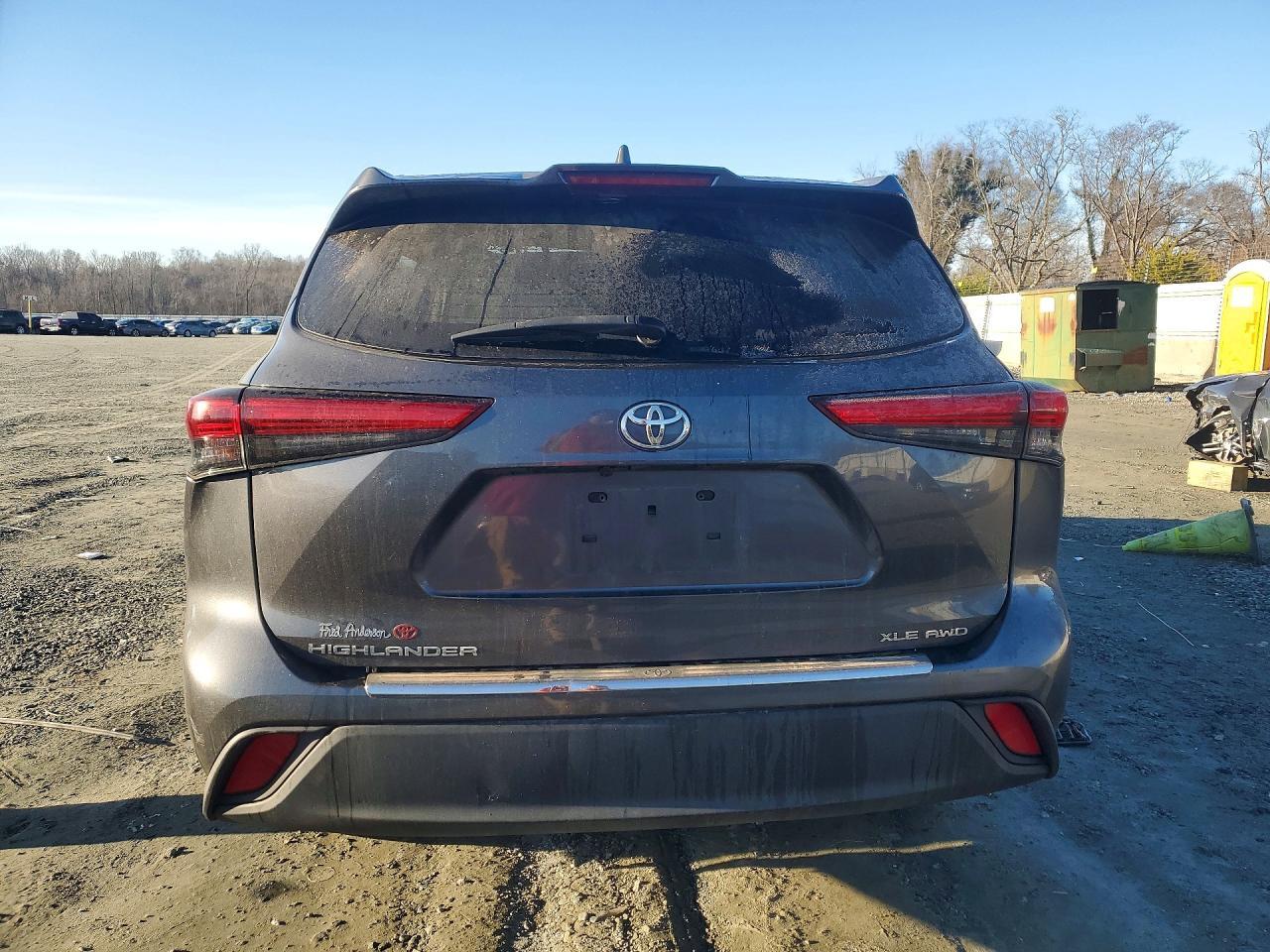 2020 Toyota Highlander Xle - Image 6