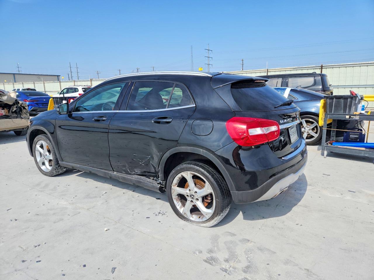 2018 Mercedes-Benz Gla 250 - Image 2