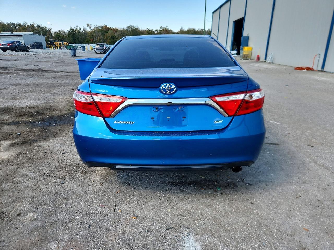 2017 Toyota Camry Se - Image 6
