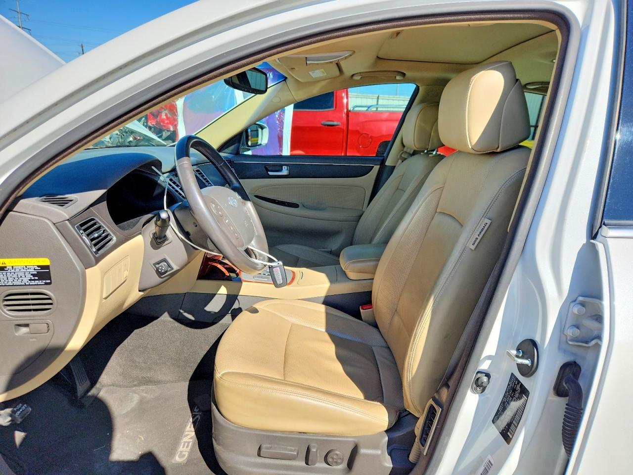 2013 Hyundai Genesis 3.8L - Image 7