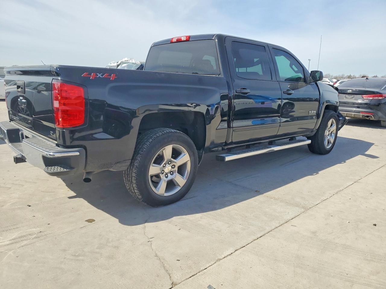 2018 Chevrolet Silverado K1500 Lt - Image 3