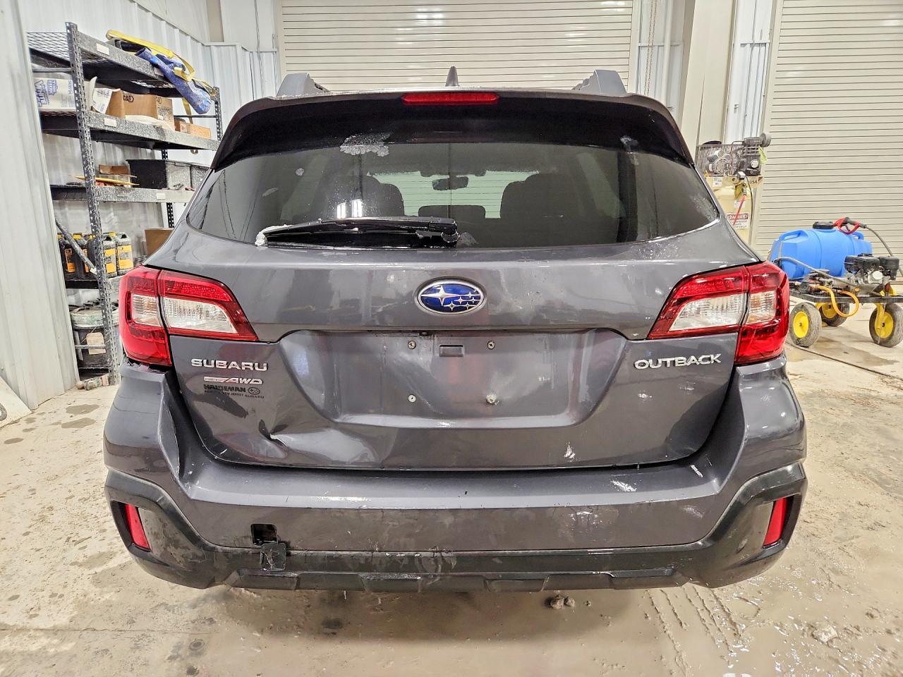 2018 Subaru Outback 2.5I Premium - Image 6