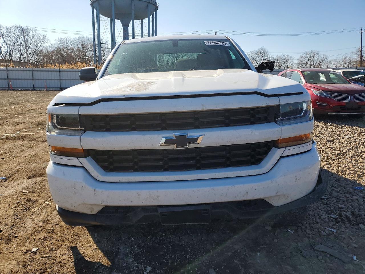 2018 Chevrolet Silverado K1500 Custom - Image 5