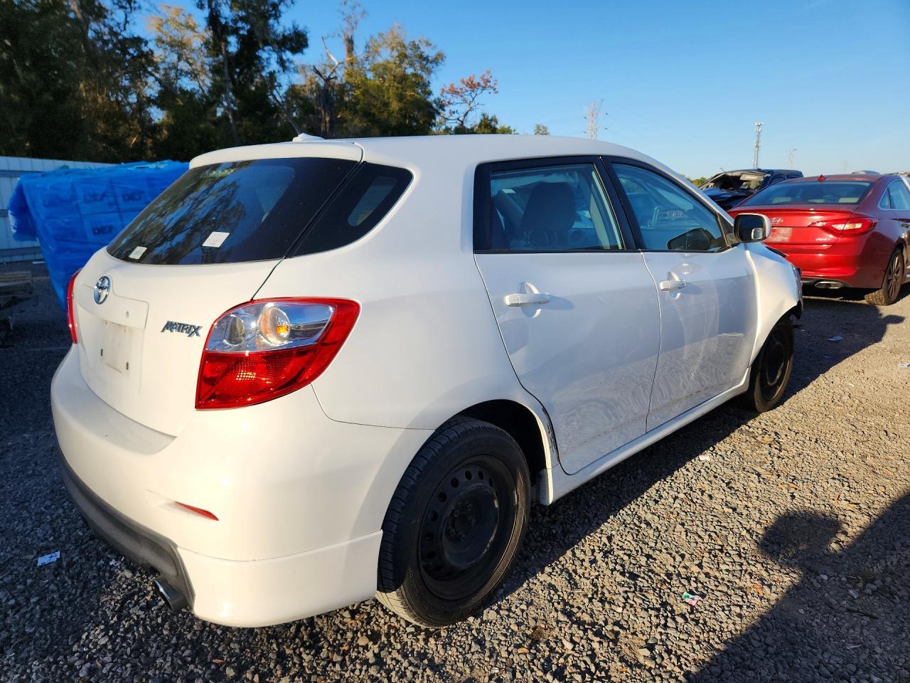 2010 Toyota Corolla Matrix - Image 3