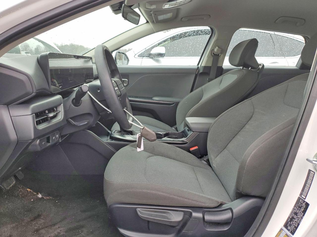 2025 Kia K4 - Фото 7