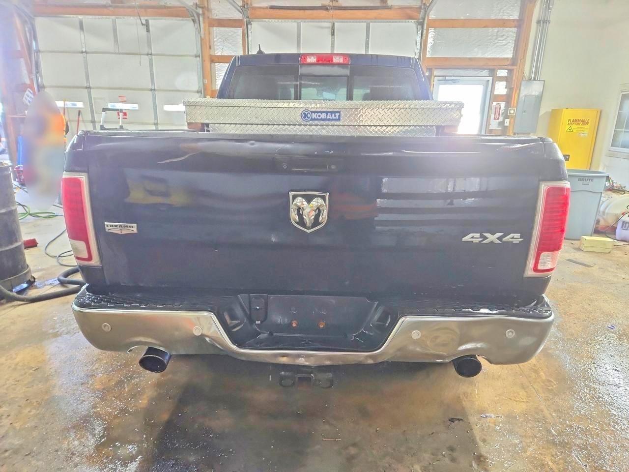 2017 Ram 1500 Laramie - Фото 6