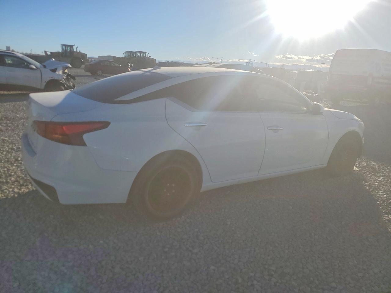 2020 Nissan Altima S - Image 3