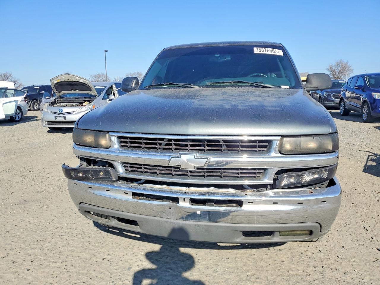 2002 Chevrolet Suburban C1500 - Image 5