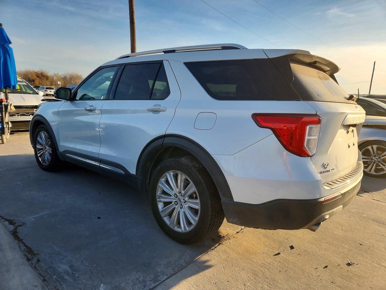 2020 Ford Explorer Limited - Image 2