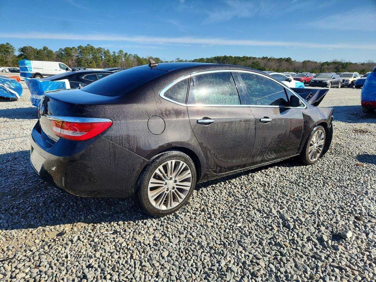2013 Buick Verano - Image 3