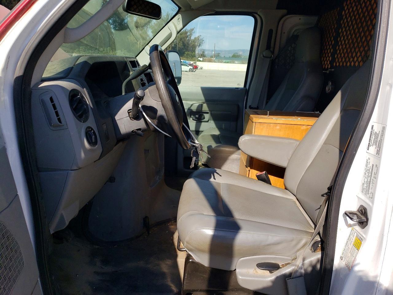 2014 Ford E250 Utility / Service Van - Фото 7