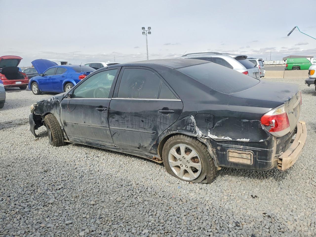2005 Toyota Camry Le - Image 2