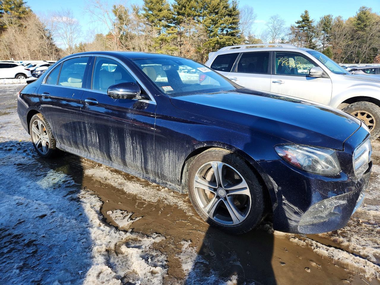 2017 Mercedes-Benz E 300 4Matic - Image 4