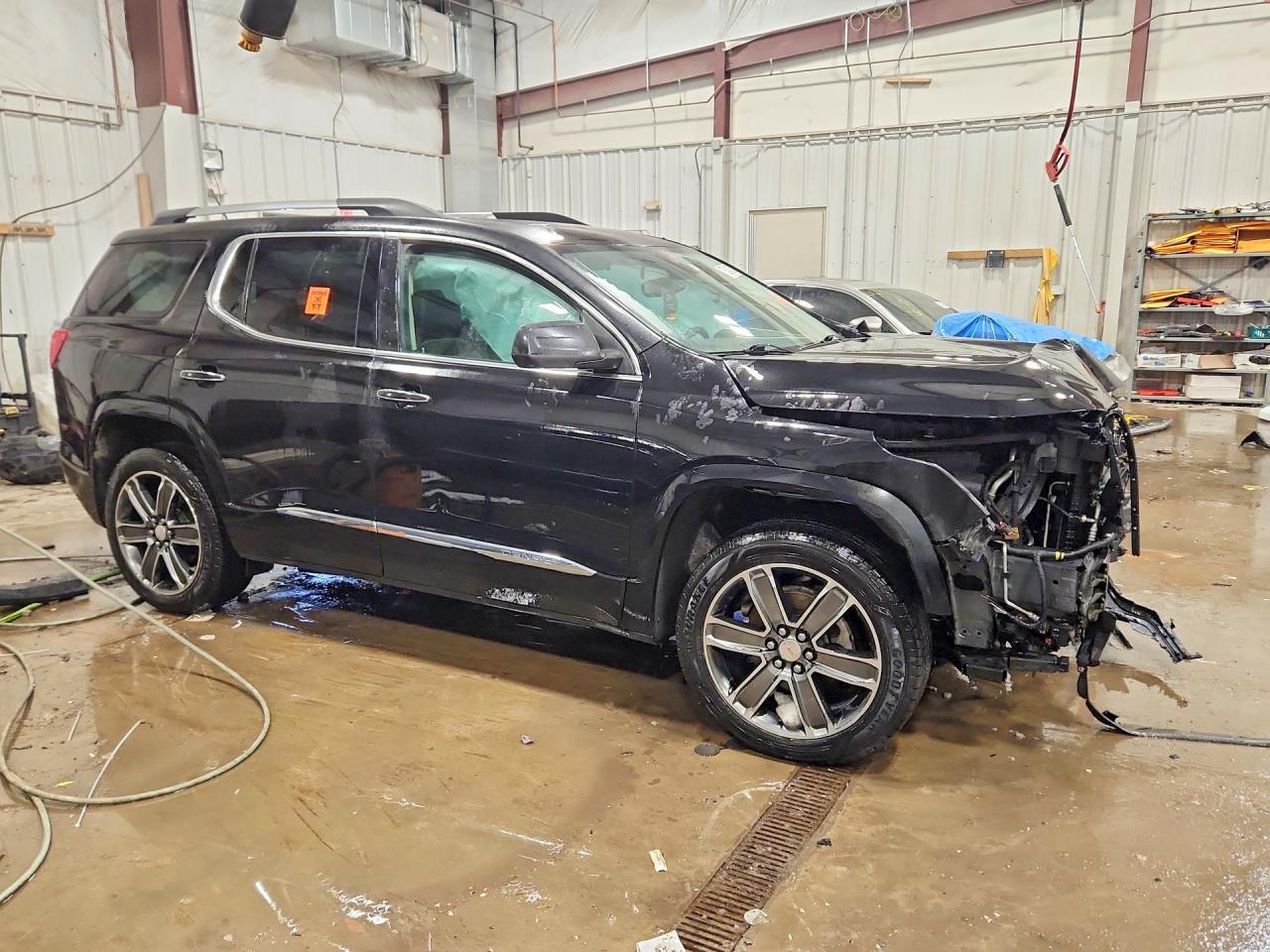 2017 GMC Acadia Denali - Фото 4
