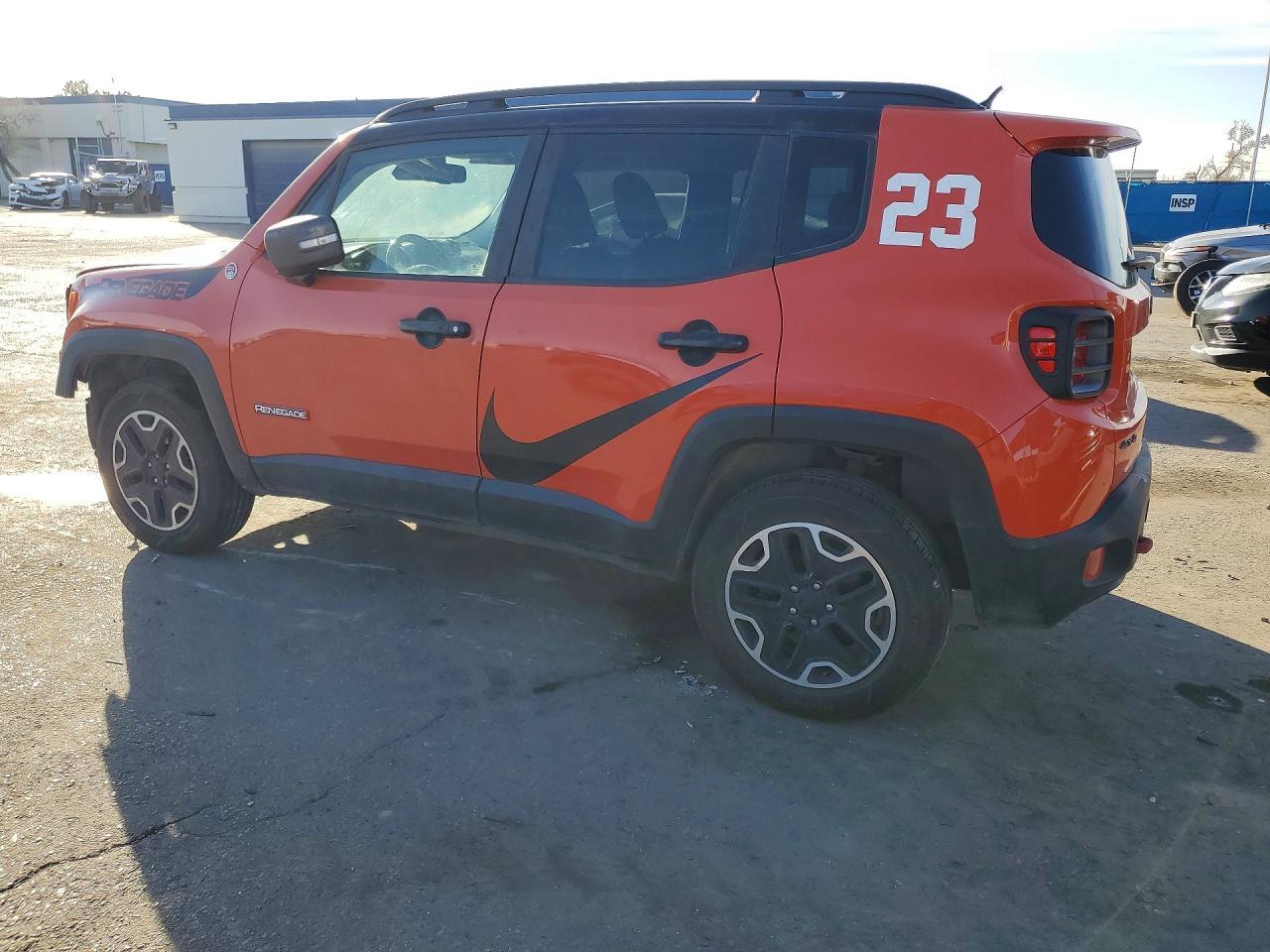 2017 Jeep Renegade Trailhawk - Фото 2
