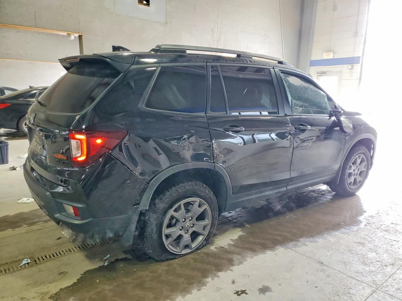 2025 Honda Passport Trail Sport - Image 3