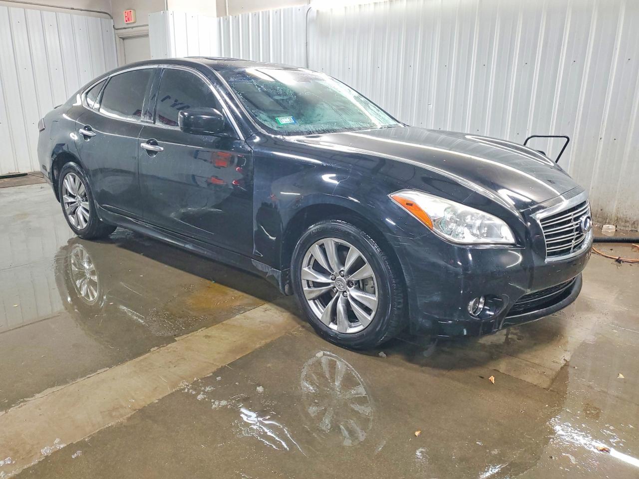 2012 Infiniti M37 X - Image 4