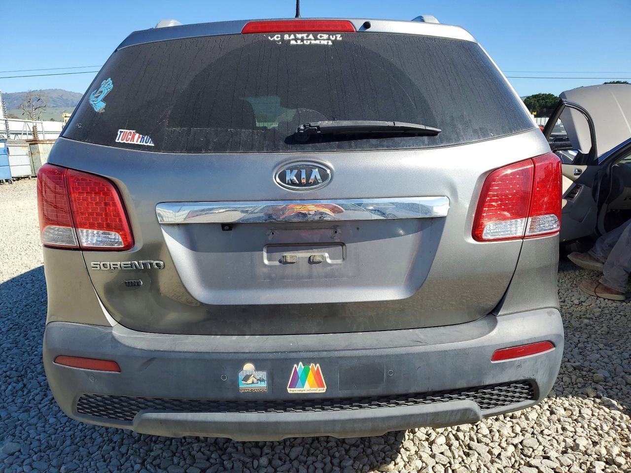 2012 Kia Sorento Base - Image 6