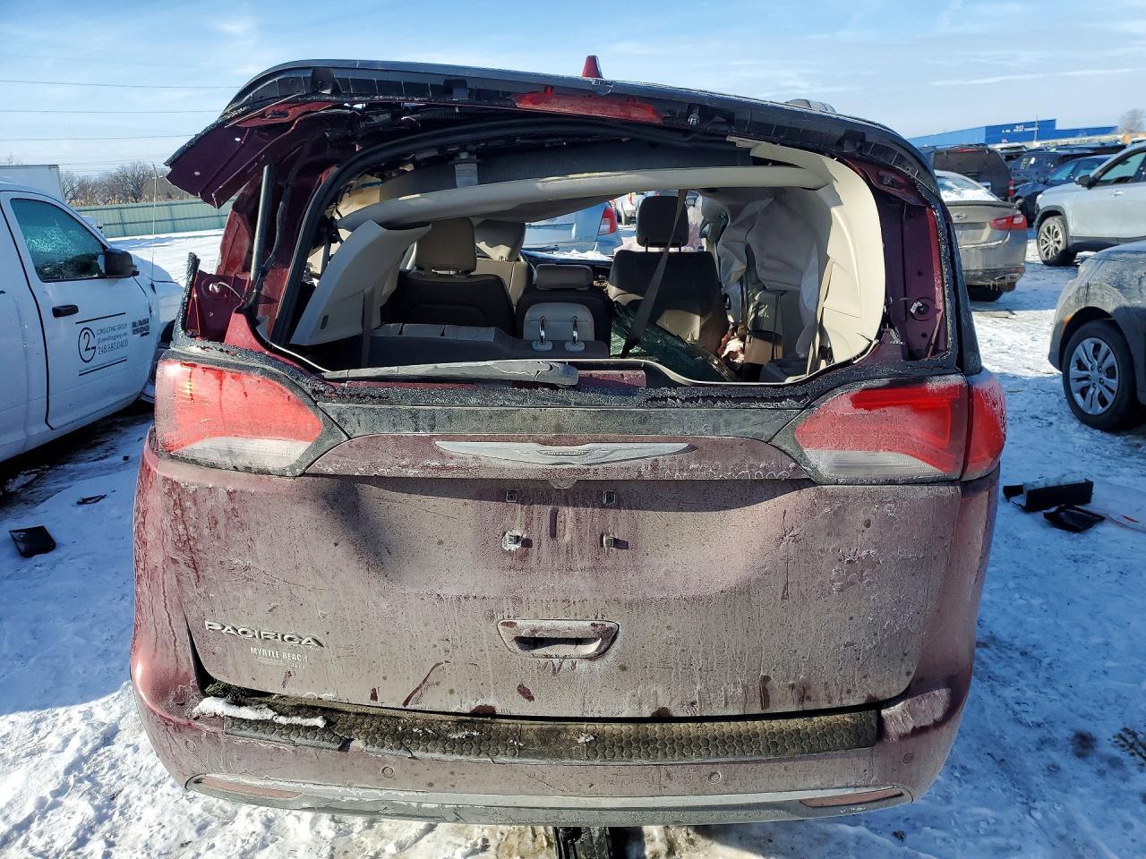 2017 Chrysler Pacifica Touring L - Image 6